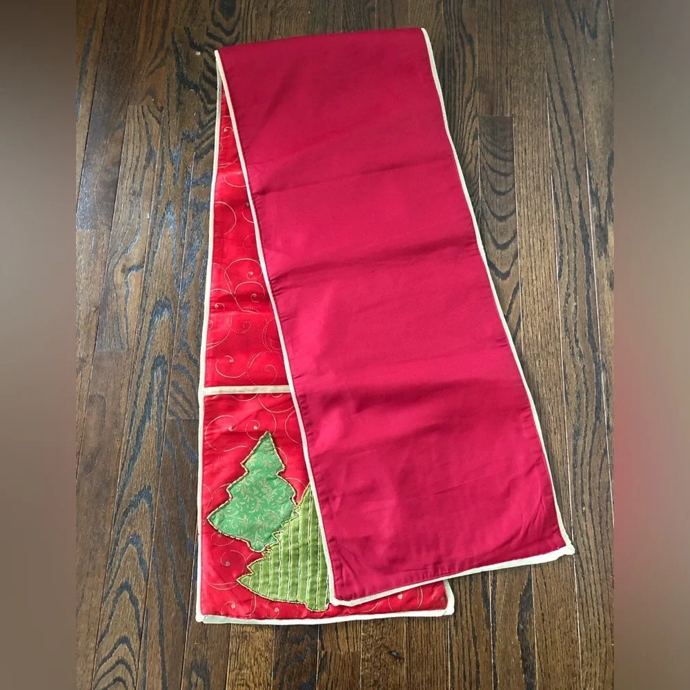 Pier 1 Imports 13”x72” Red/Gold/Green Christmas Trees Appliqué Table Runner